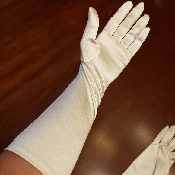 Champagne Satin Finish Stretch Opera Length Wedding Gloves GUC - Picture 5 of 12